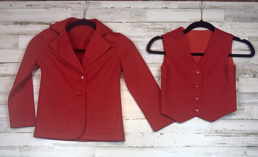Vintage 1970s Girls Red Blazer Vest Suit Set Size 5 Jacket 2 Piece Retro Formal